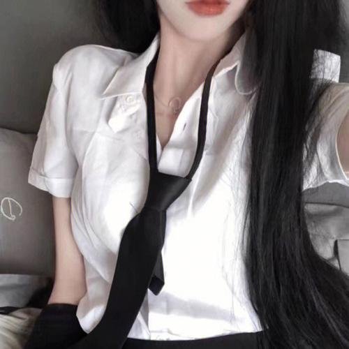 亨利和他的六个老婆